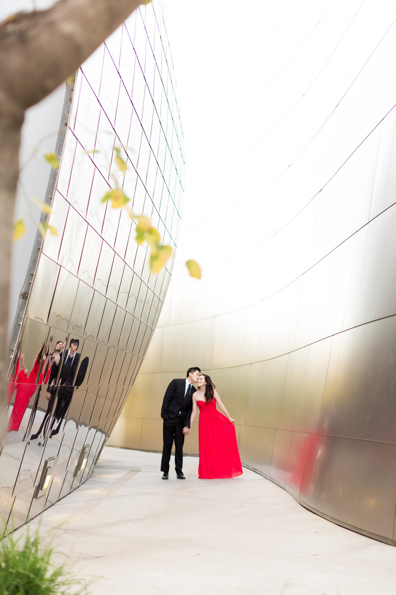 a-downtown-los-angeles-engagement-session_05