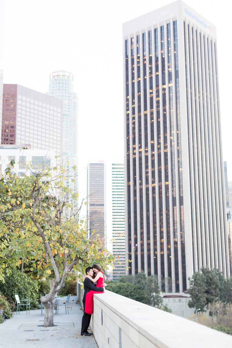 a-downtown-los-angeles-engagement-session_10